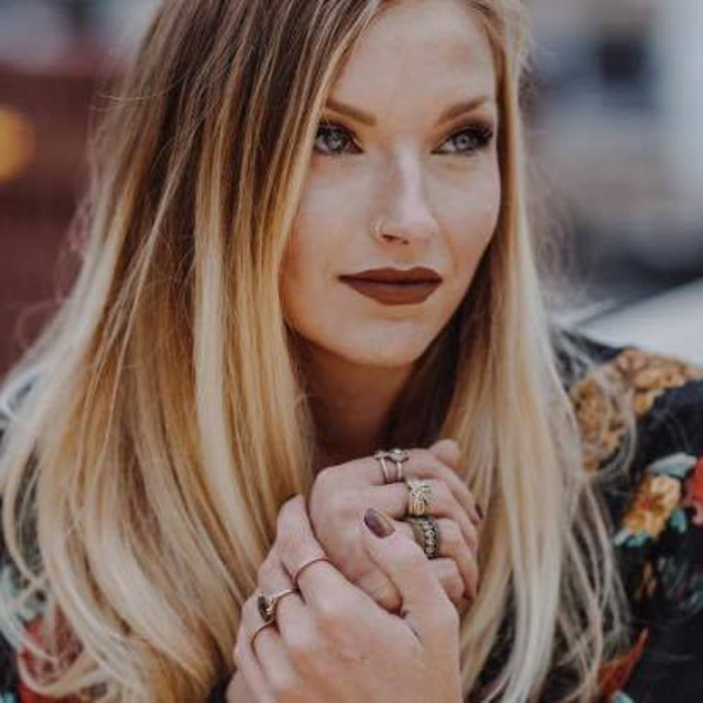 Meet your Posher, Jessica